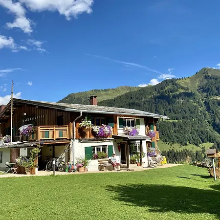 Bi-Dr-Gondamaika * Hirschegg (Vorarlberg)