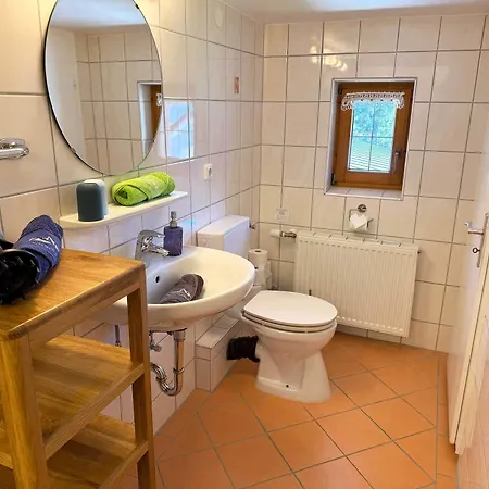 Bi-dr-gondamaika Ferienhaus *